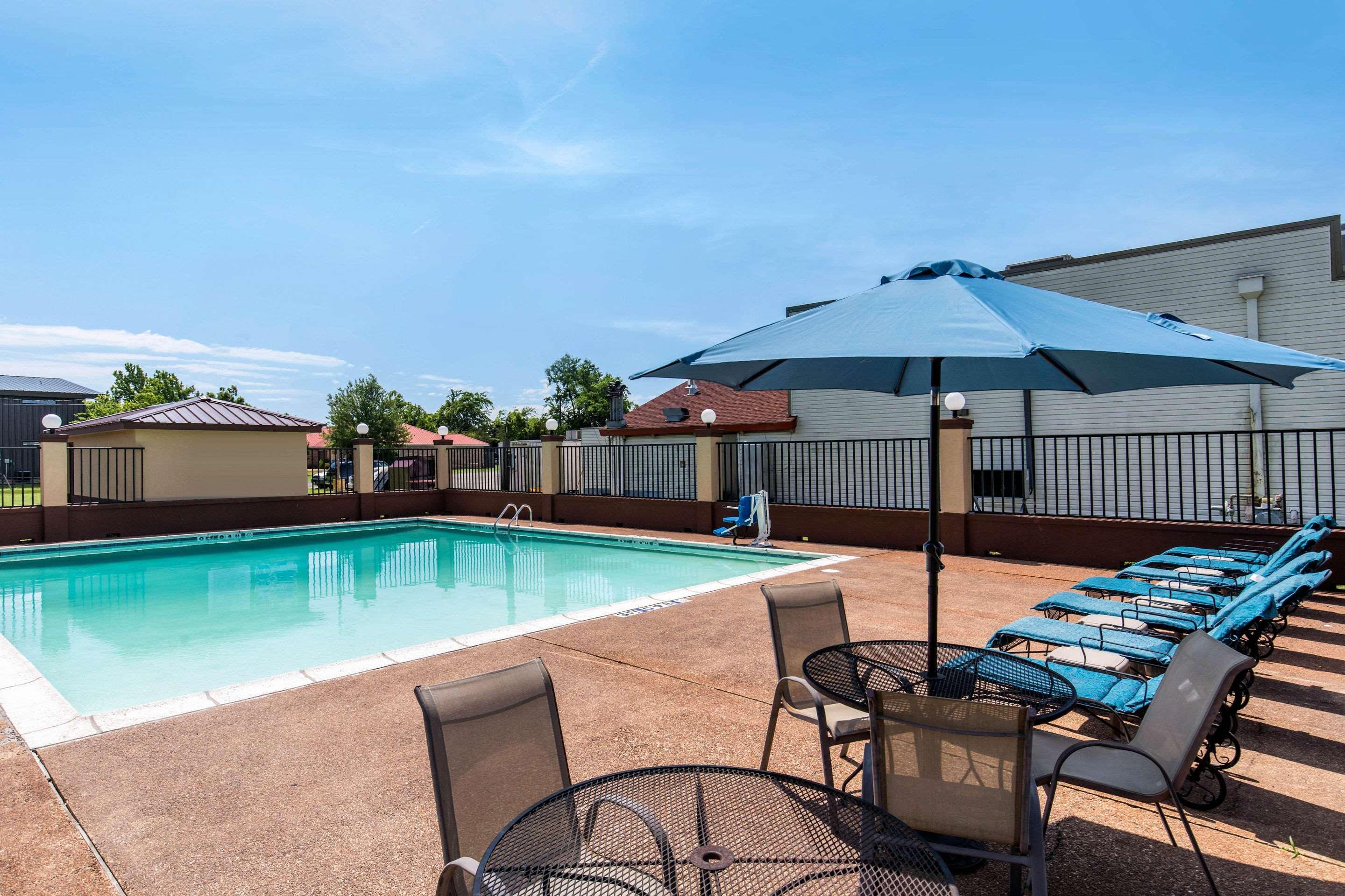 Quality Inn Paris Texas Екстер'єр фото